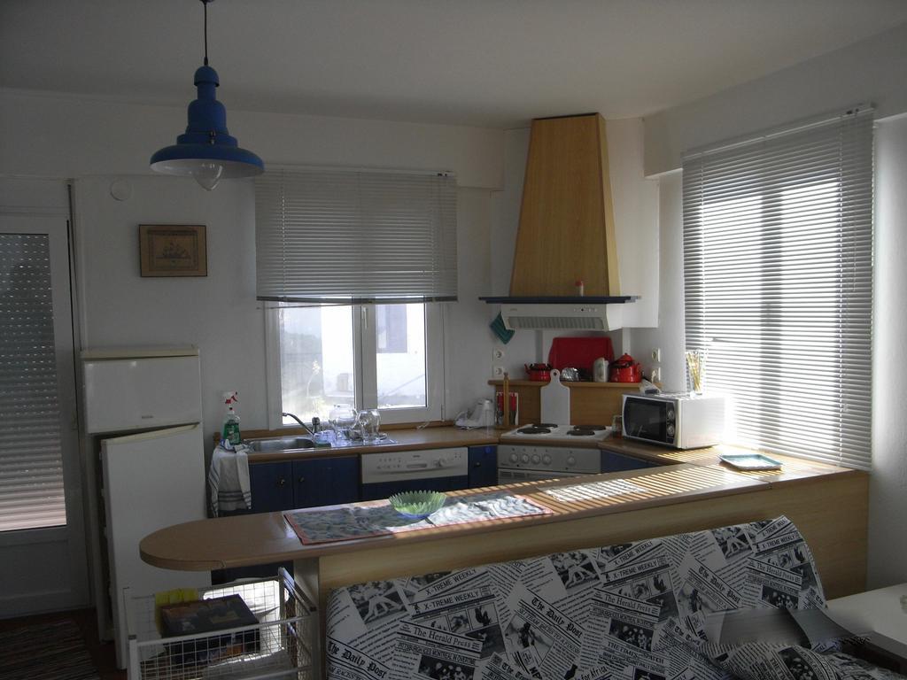 Village Holiday House Nick อาเกีย ปาราสเควิ ภายนอก รูปภาพ